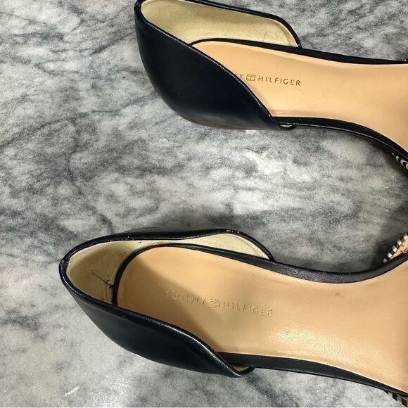 Tommy Hilfiger size 8.5 flats - Picture 2 of 4